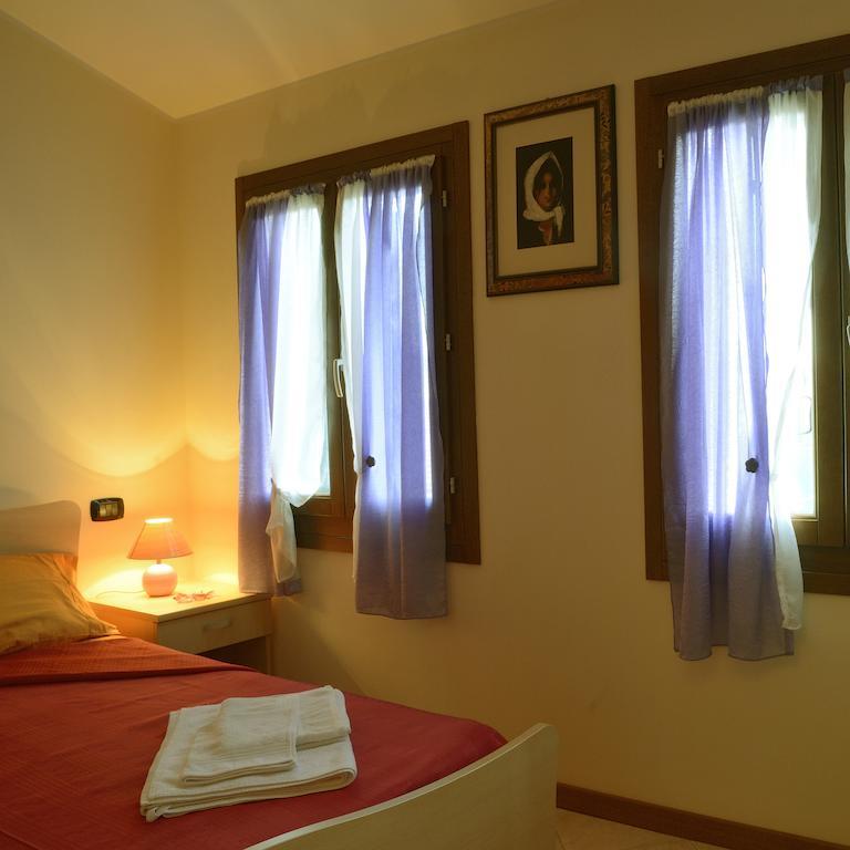 Ca' Gialla Bed & Breakfast Montagnana  Ruang foto